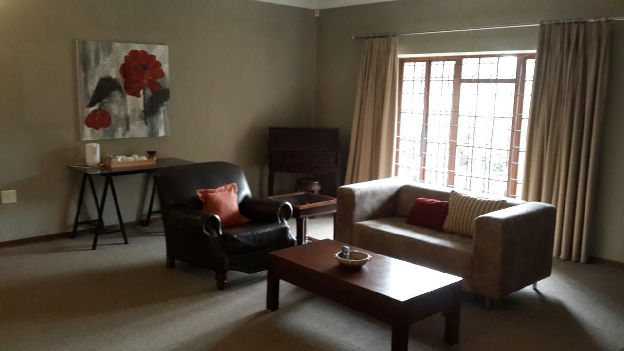 Phezulu Safari Park Villa Botha's Hill Exteriör bild