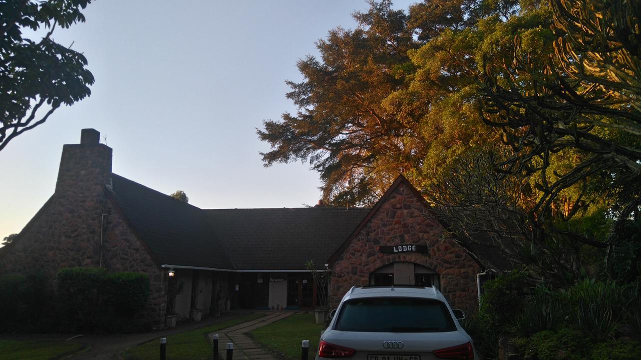 Phezulu Safari Park Villa Botha's Hill Exteriör bild