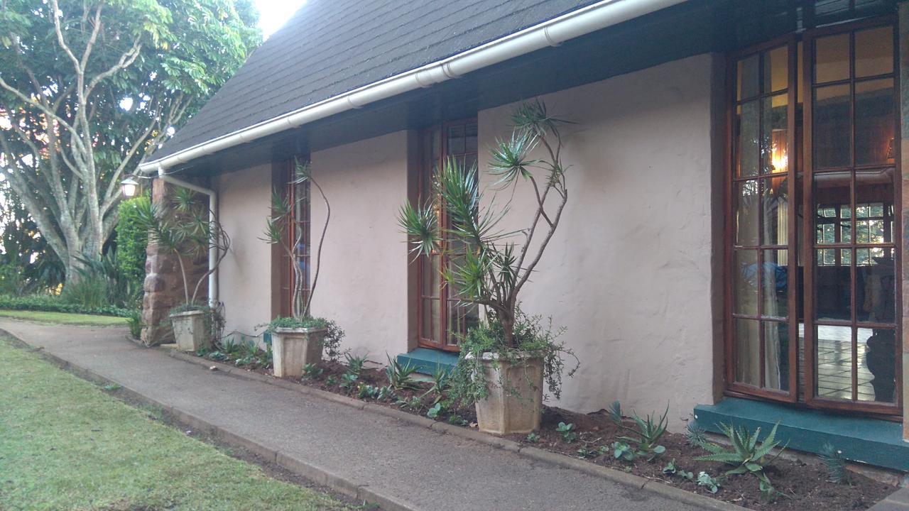 Phezulu Safari Park Villa Botha's Hill Exteriör bild
